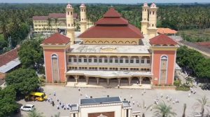6. Pondok Pesantren Terbaik Di Jawa Timur: Salafiyah Syafi’iyah Sukorejo
